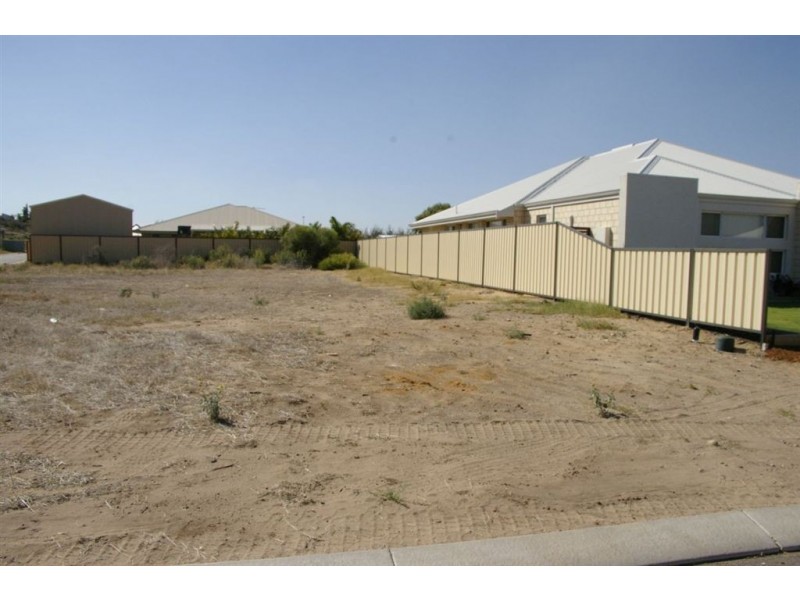 1 Topsail Street, Drummond Cove WA 6532