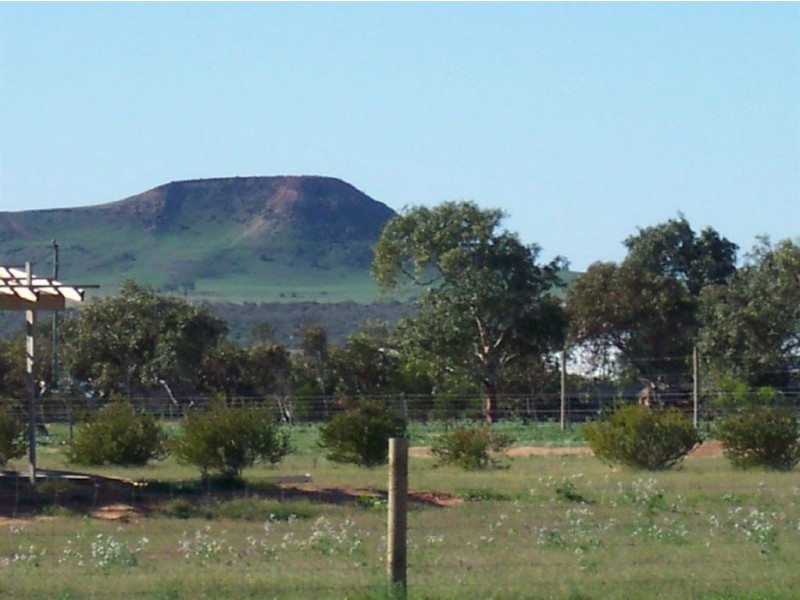 36 Dressage Circle, Deepdale WA 6532