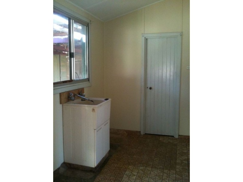 4 Compton Street, Rangeway WA 6530