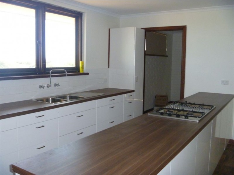 4 Triton Place, Sunset Beach WA 6530