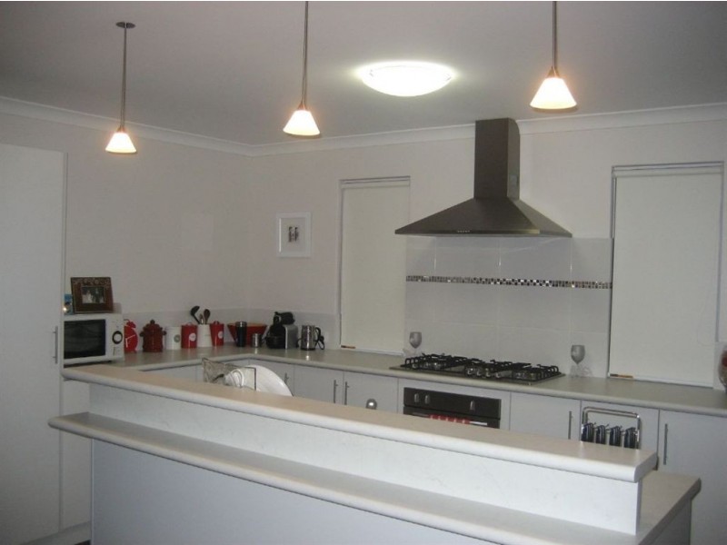 15 Poseidon Way, Drummond Cove WA 6532