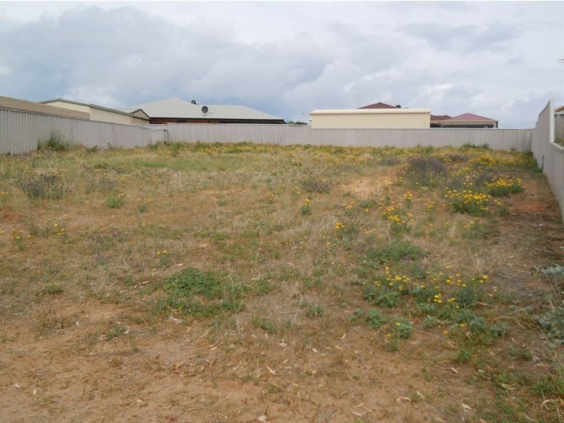 17 Hillview Drive, Drummond Cove WA 6532