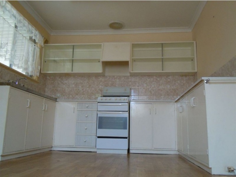 13 Waldeck Street, Geraldton WA 6530