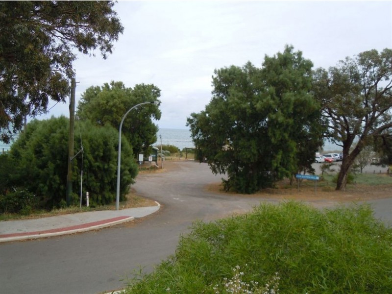 69 Whitehill Road, Drummond Cove WA 6532