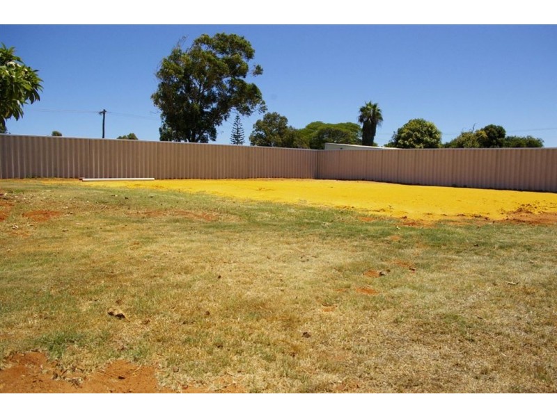 257B Fourth Street, Wonthella WA 6530