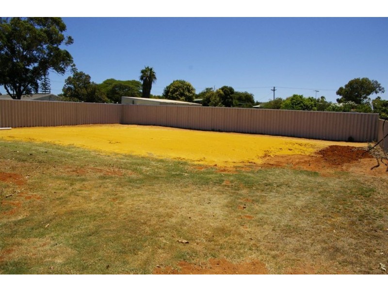 257B Fourth Street, Wonthella WA 6530