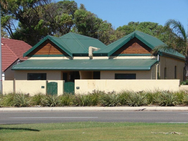 124 & 126 Chapman Road, Geraldton WA 6530