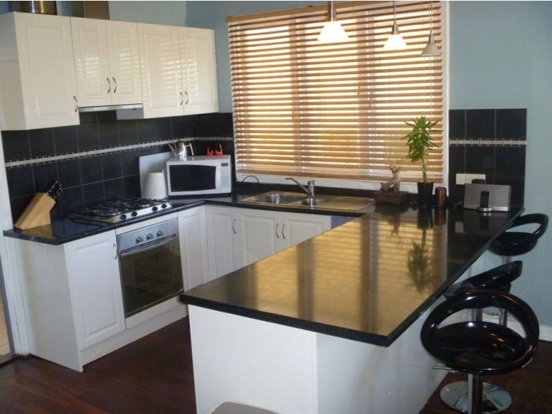 30 Felicia Street, Rangeway WA 6530