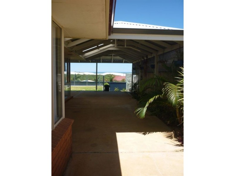 28 Bellimos Drive, Wandina WA 6530