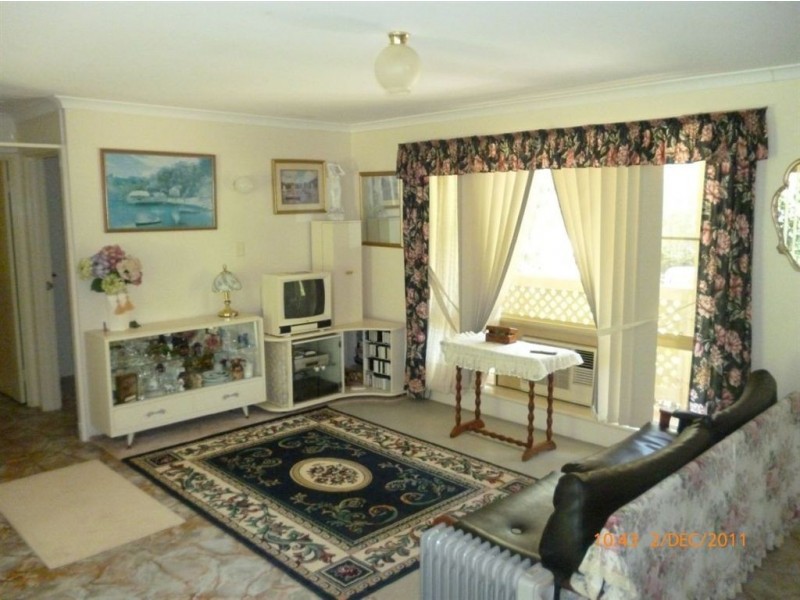 5 Logue Court, Walkaway WA 6528