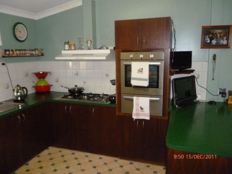 101 Hall Road, Waggrakine WA 6530