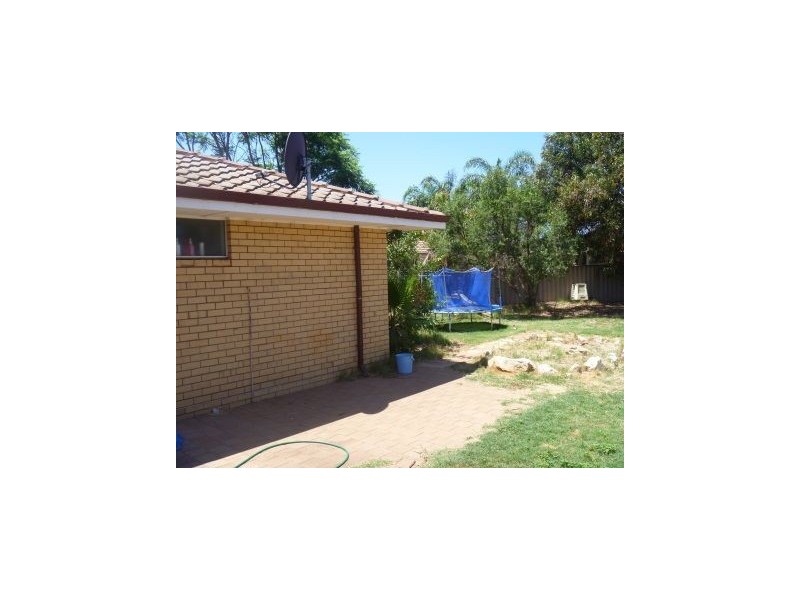 6 Phillip Place, Utakarra WA 6530