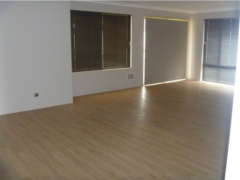 17 Barnacle Road, Drummond Cove WA 6532