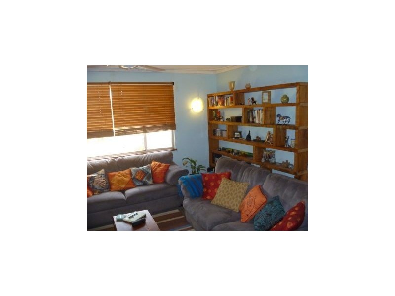 7 Evans Road, Walkaway WA 6528