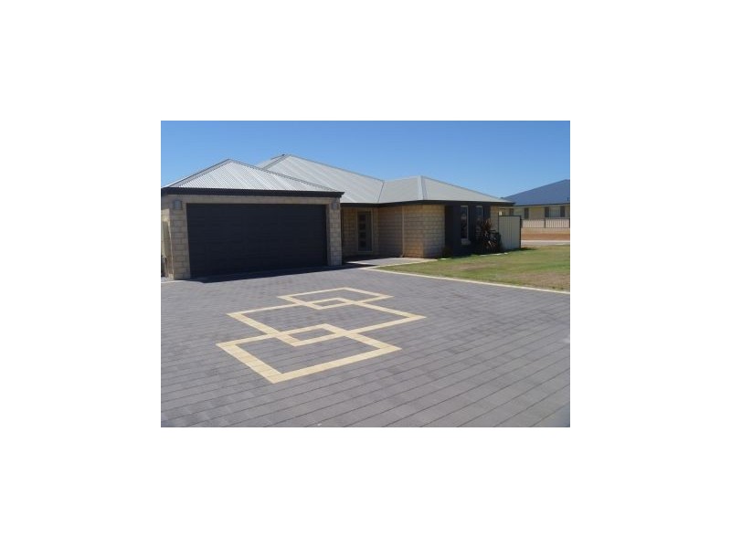 34 Ajax Drive, Wandina WA 6530
