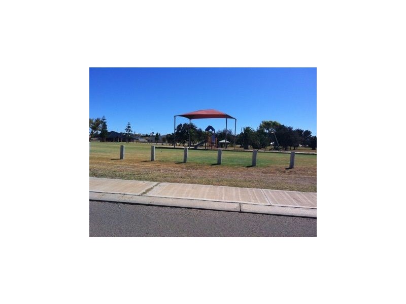 61 Wavecrest Circle, Drummond Cove WA 6532