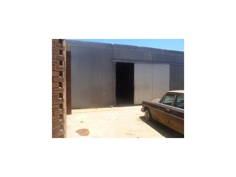 211 Third Street, Wonthella WA 6530