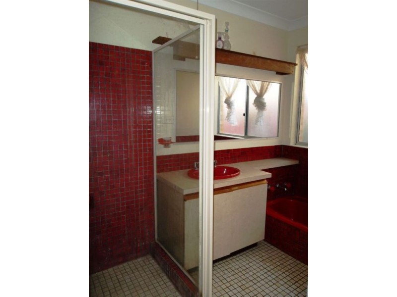 21 Gaskin Drive, Greenough WA 6532