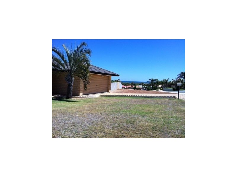 10 Bellimos Drive, Wandina WA 6530