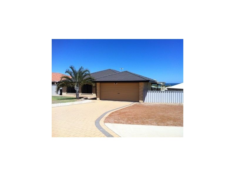 10 Bellimos Drive, Wandina WA 6530