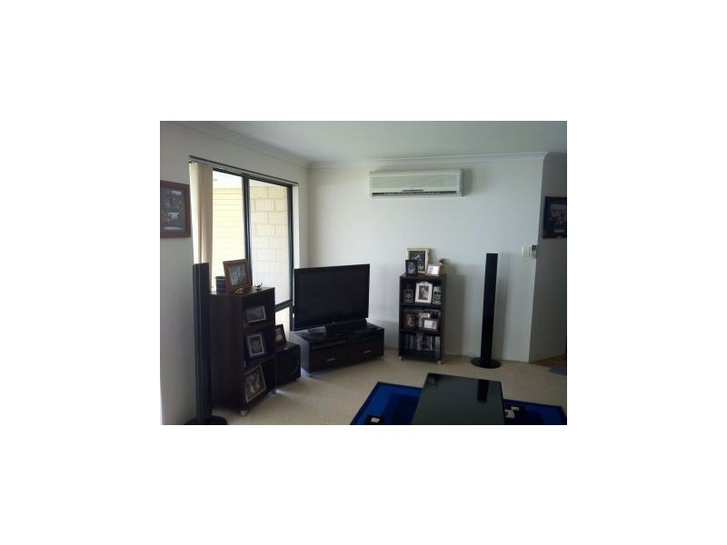 10 Bellimos Drive, Wandina WA 6530