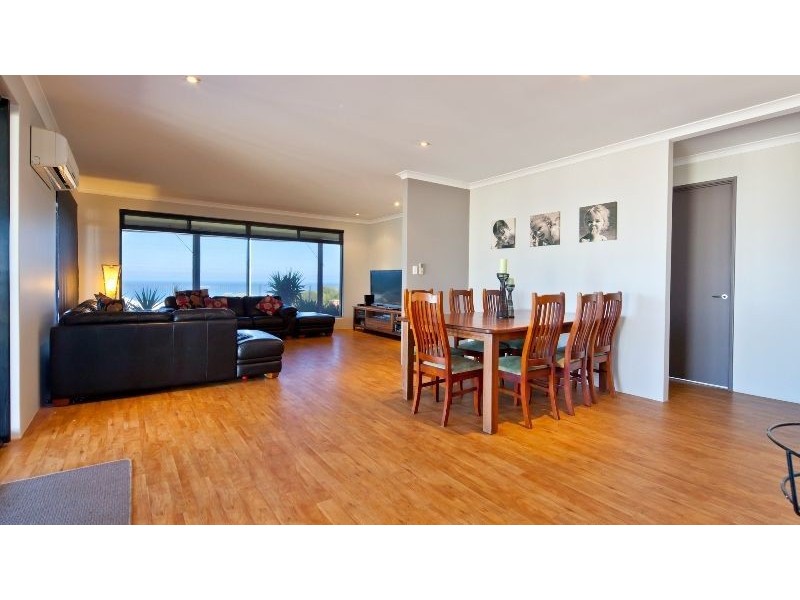 27 Wallabi Drive, Wandina WA 6530