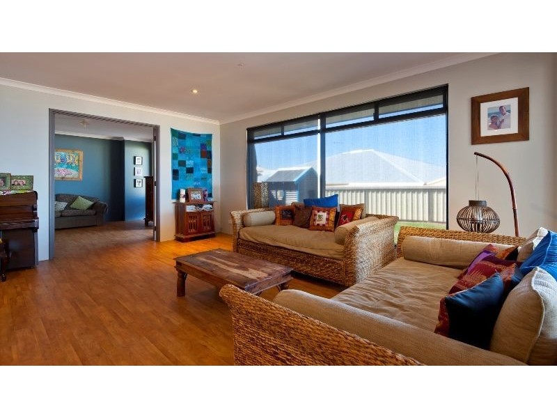 27 Wallabi Drive, Wandina WA 6530