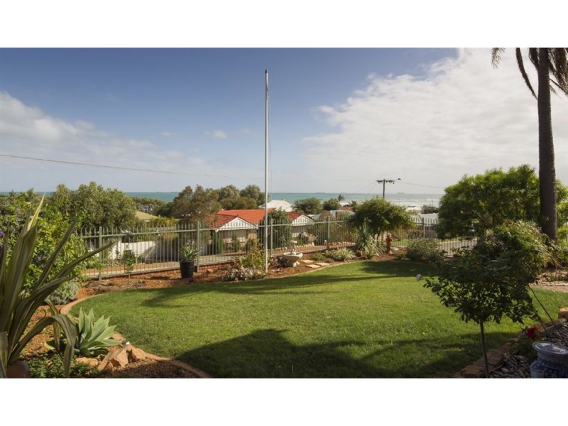 26 Malcolm Street, Bluff Point WA 6530