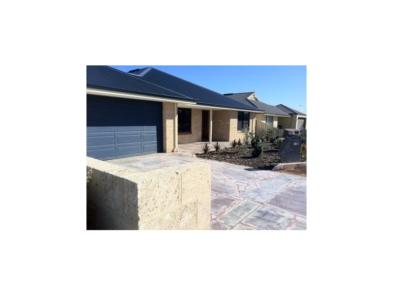 16 Windward Way, Drummond Cove WA 6532