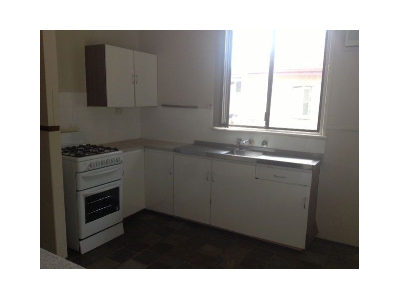 11 Whitfield Street, Geraldton WA 6530