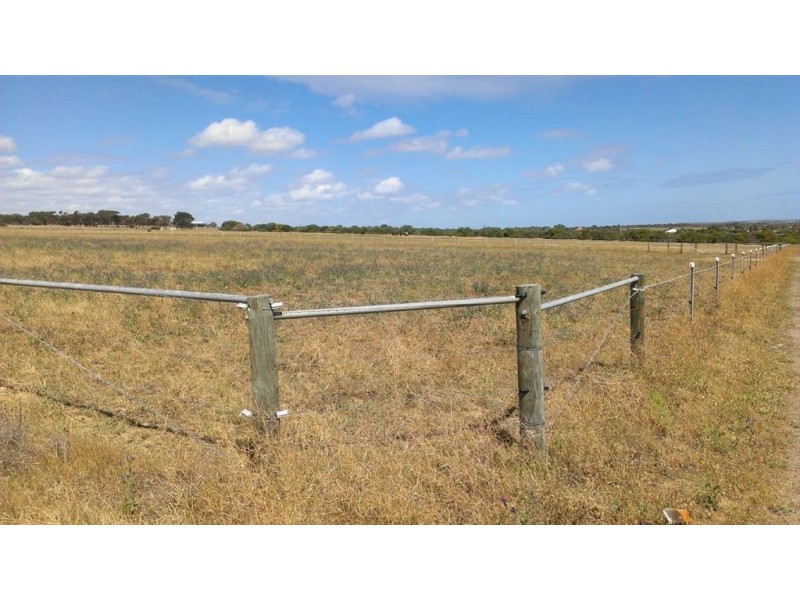 Lot 17 Wokarena Road, White Peak WA 6532