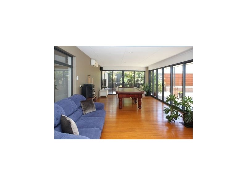 20 Waterfront Circle, Drummond Cove WA 6532