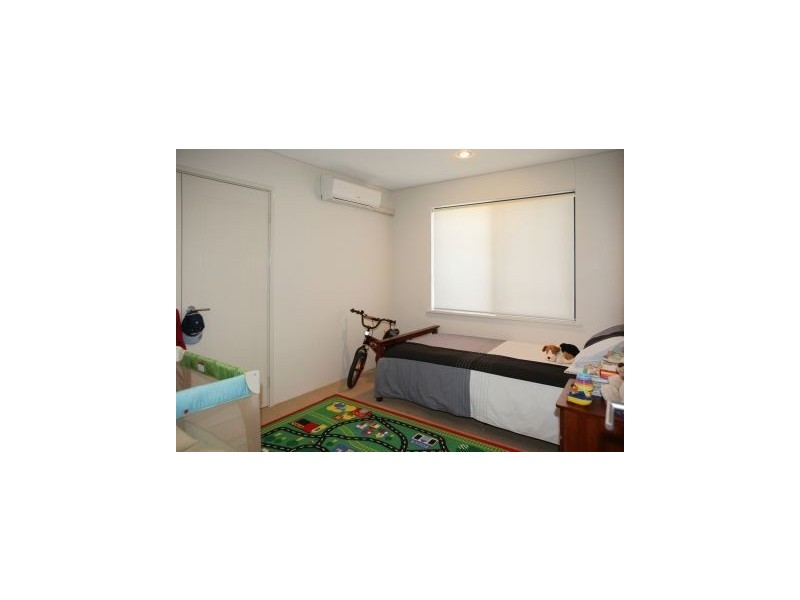 20 Waterfront Circle, Drummond Cove WA 6532