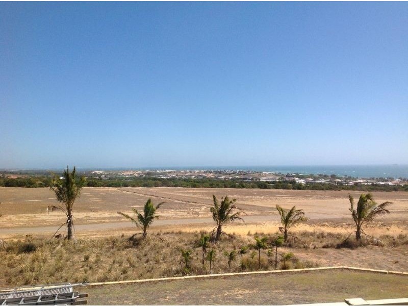 38 Wokarena Road, White Peak WA 6532