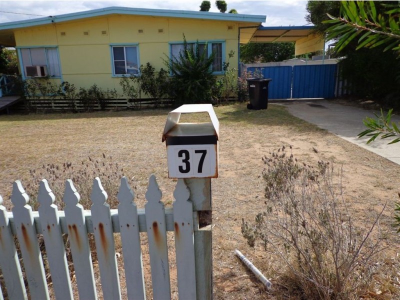 37 Abelia Street, Rangeway WA 6530