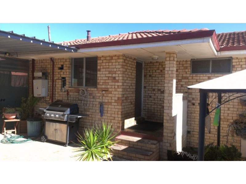 77 Kenny Crescent, Rangeway WA 6530