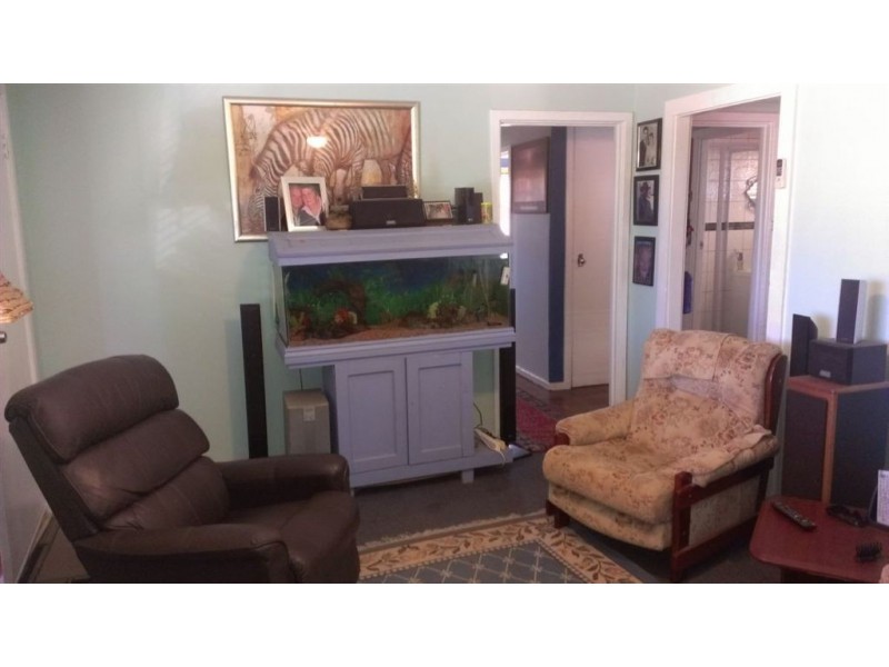 77 Kenny Crescent, Rangeway WA 6530