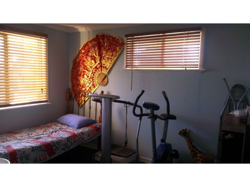 77 Kenny Crescent, Rangeway WA 6530