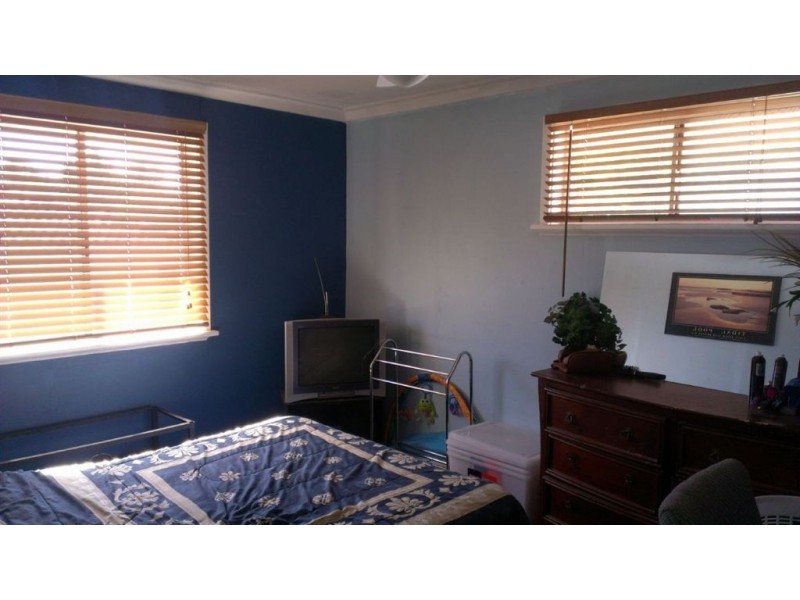 77 Kenny Crescent, Rangeway WA 6530