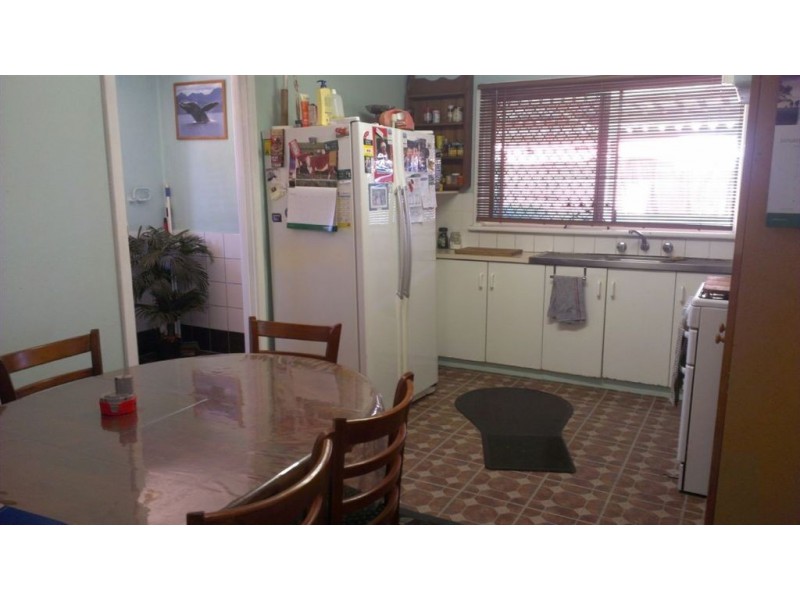 77 Kenny Crescent, Rangeway WA 6530