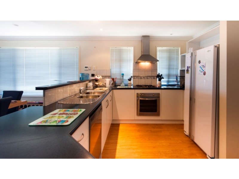 2 Yolanda Edge, Wandina WA 6530