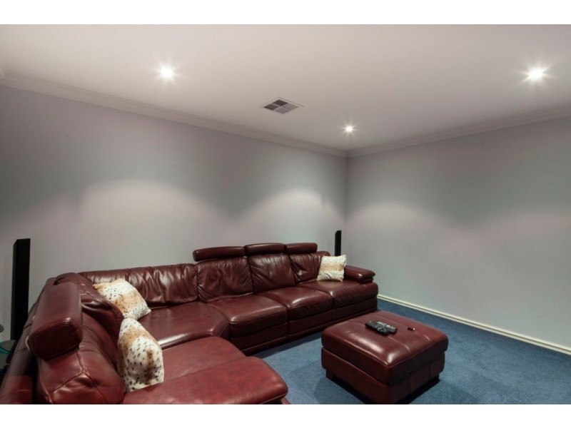 2 Yolanda Edge, Wandina WA 6530