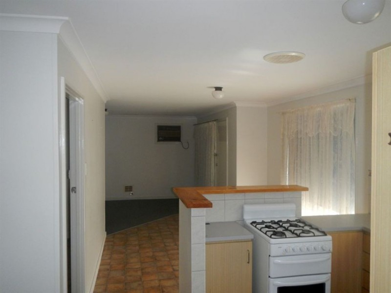 9 Melbourne Street, Waggrakine WA 6530