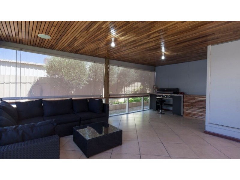 17 Eastbourne Road, Sunset Beach WA 6530