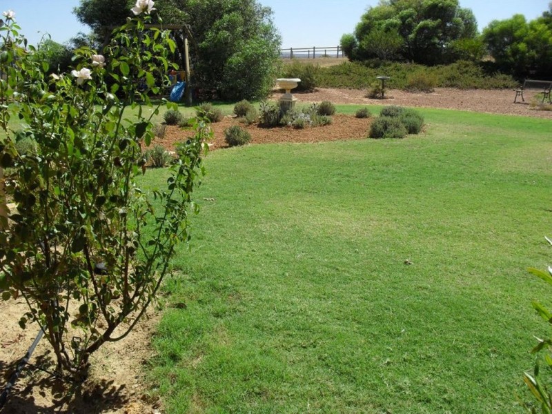 206 Eliza Shaw Drive, White Peak WA 6532