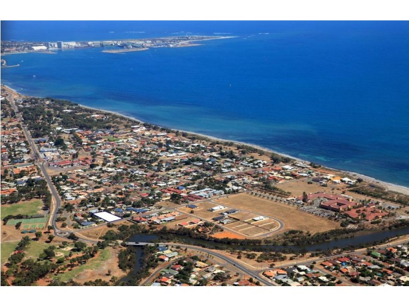 Unit 4/44 Crowtherton Street, Bluff Point WA 6530