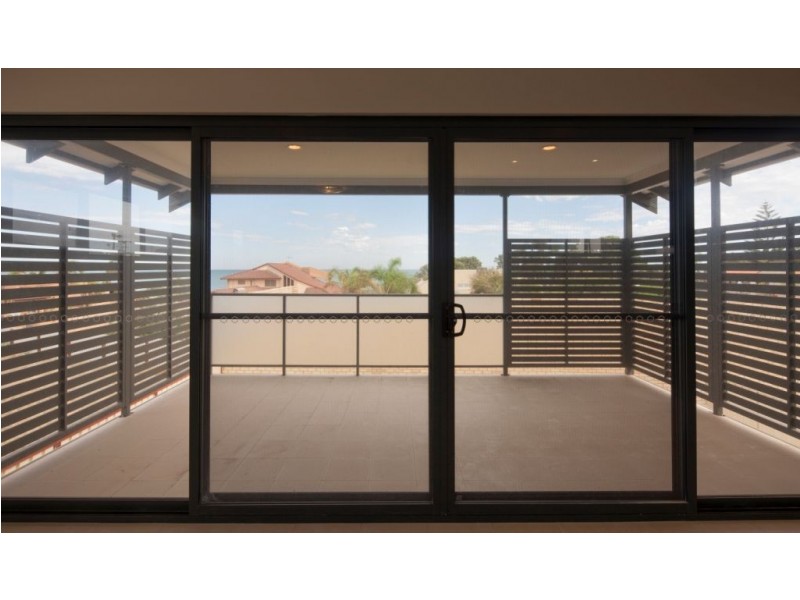 Unit 3/305 Chapman Road, Bluff Point WA 6530