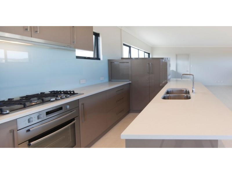 Unit 3/305 Chapman Road, Bluff Point WA 6530