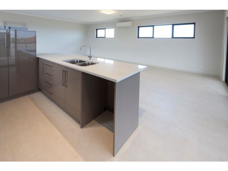 Unit 3/305 Chapman Road, Bluff Point WA 6530