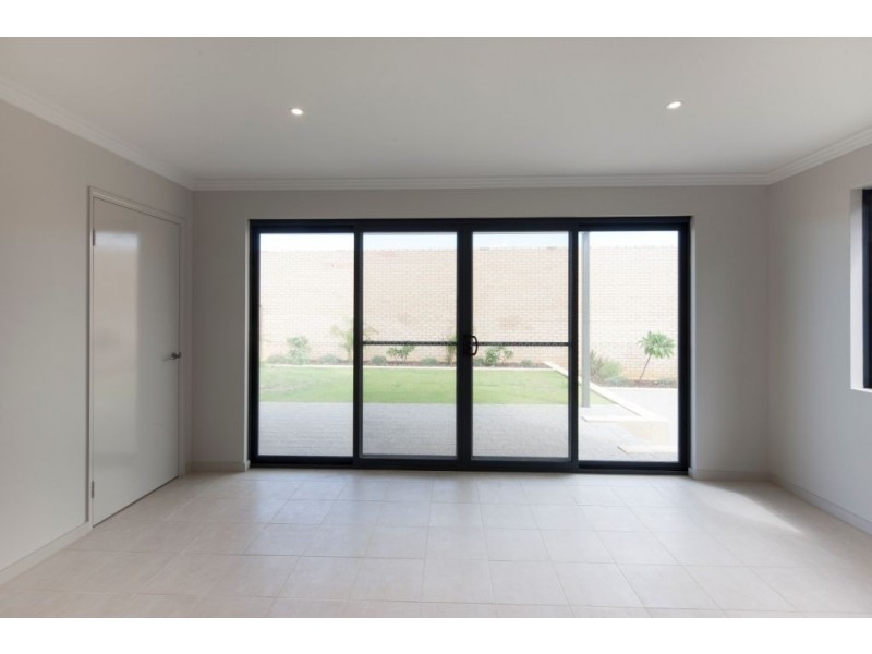 Unit 3/305 Chapman Road, Bluff Point WA 6530
